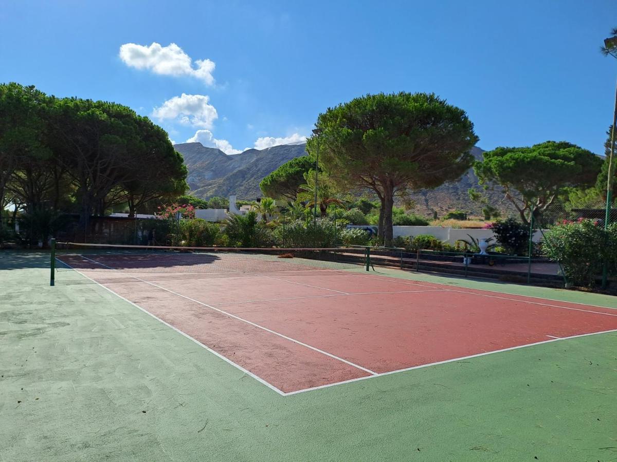 Villa Saracina Vulcano  Exteriör bild