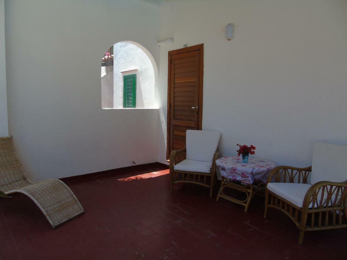 Villa Saracina Vulcano  Exteriör bild