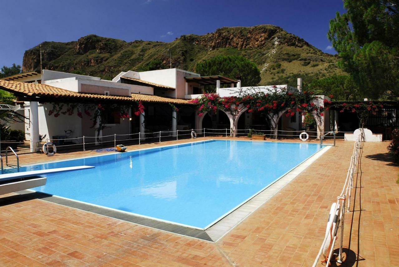 Villa Saracina Vulcano  Exteriör bild
